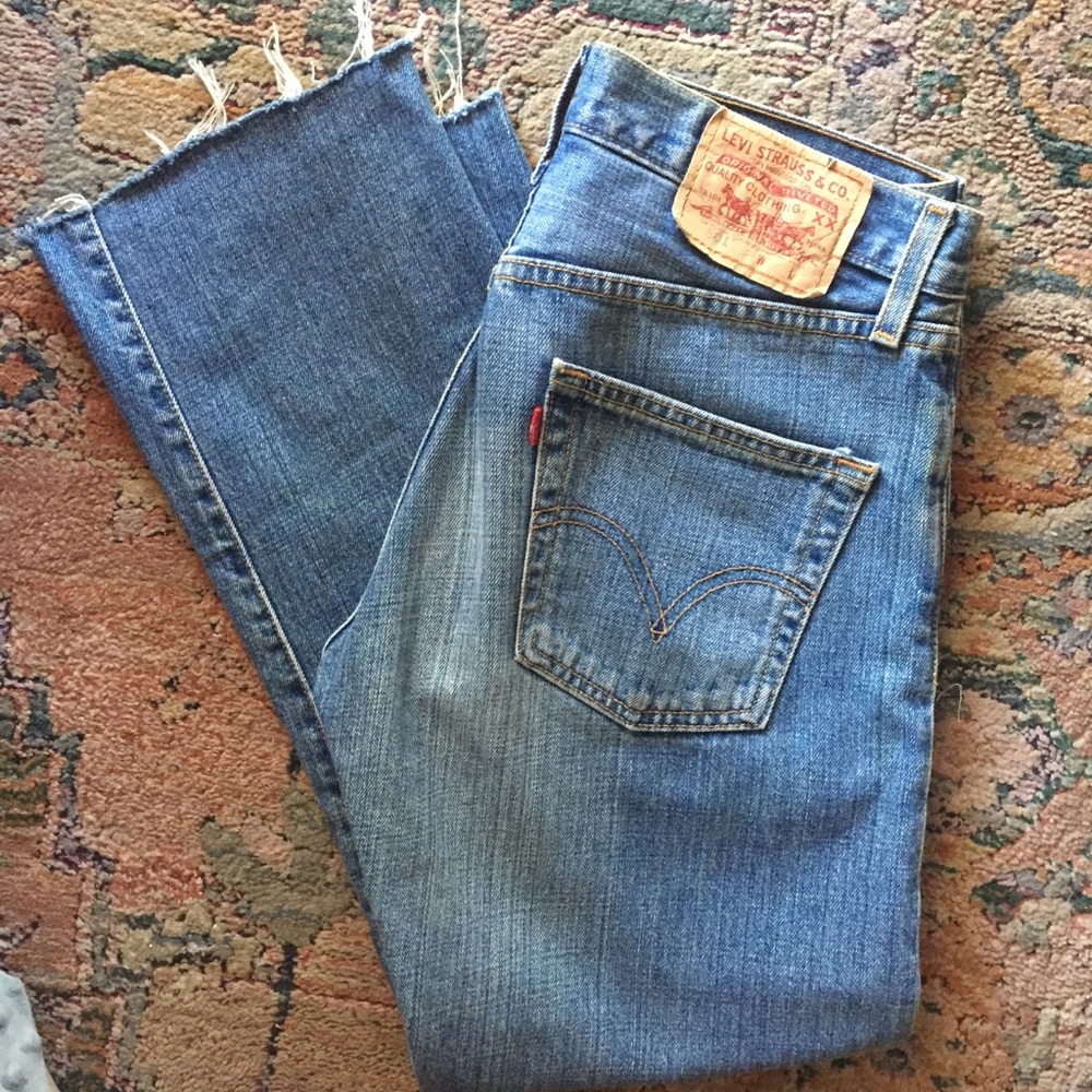 Vintage LEVIS 501 Jeans Cropped Raw Hem